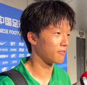 国安小将蒋子承谈教练安排：教练让我不停地跑，跑死他们