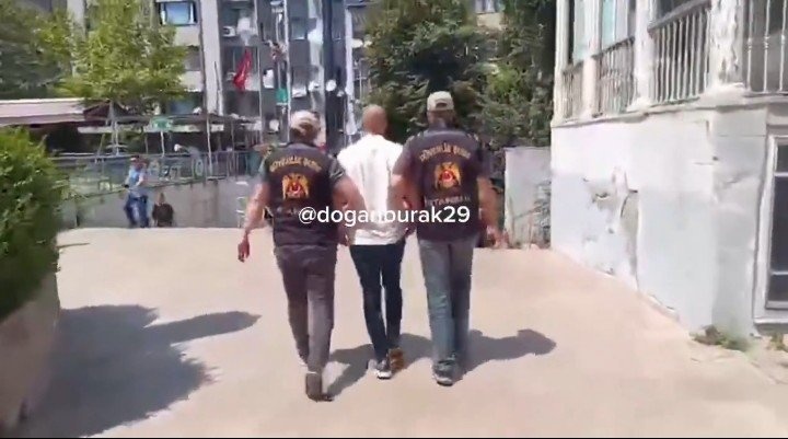 土媒：造谣穆西亚拉转会加拉塔萨雷的记者被捕，在今日被带走拘留