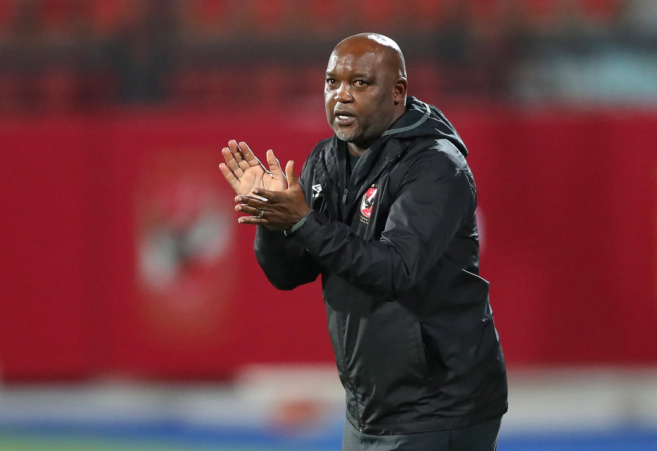 接替布罗斯，官方：南非籍名帅派索·莫西曼回归南非国家队执教
