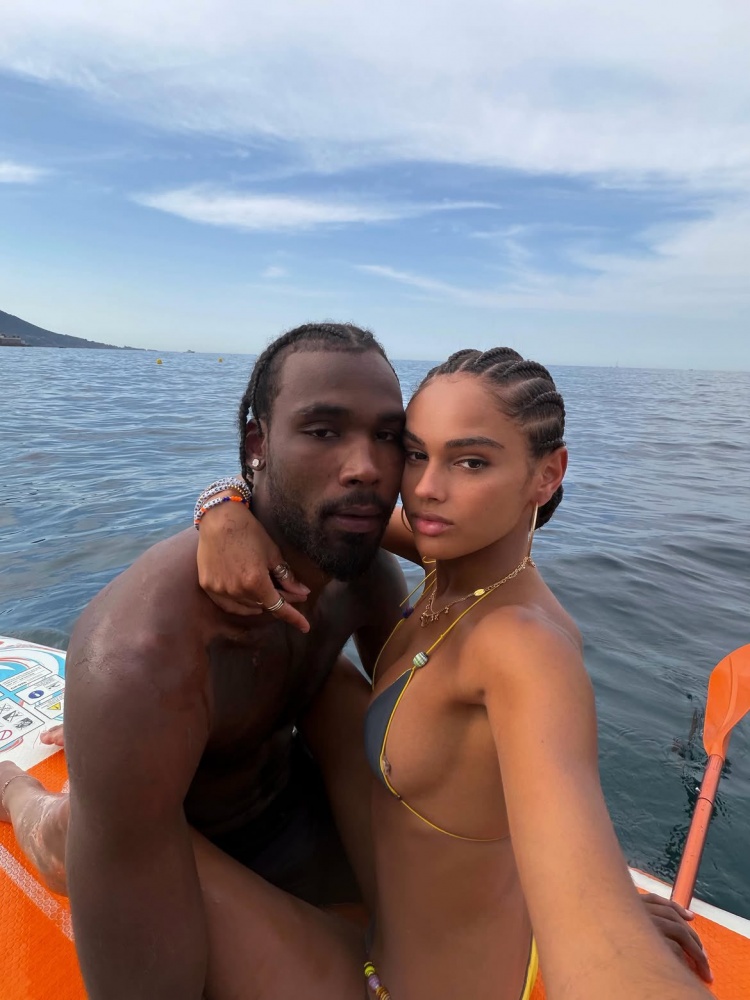 完美的夏天！伊森和女友浪漫周游各地并和火箭完成续约