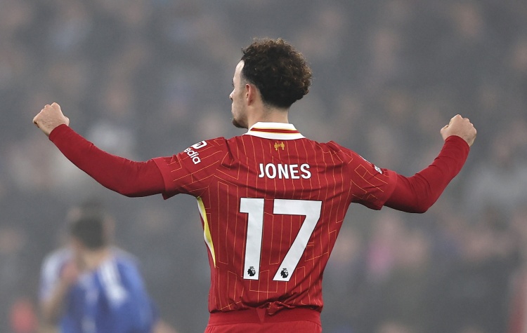 全市场：国米开始走英超风，敲定斯通斯和斯彭斯后还打算买下琼斯