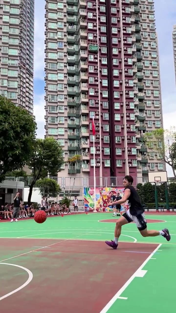 香港金牛校园访问！指导年轻球员分享职业球员的生活与经验