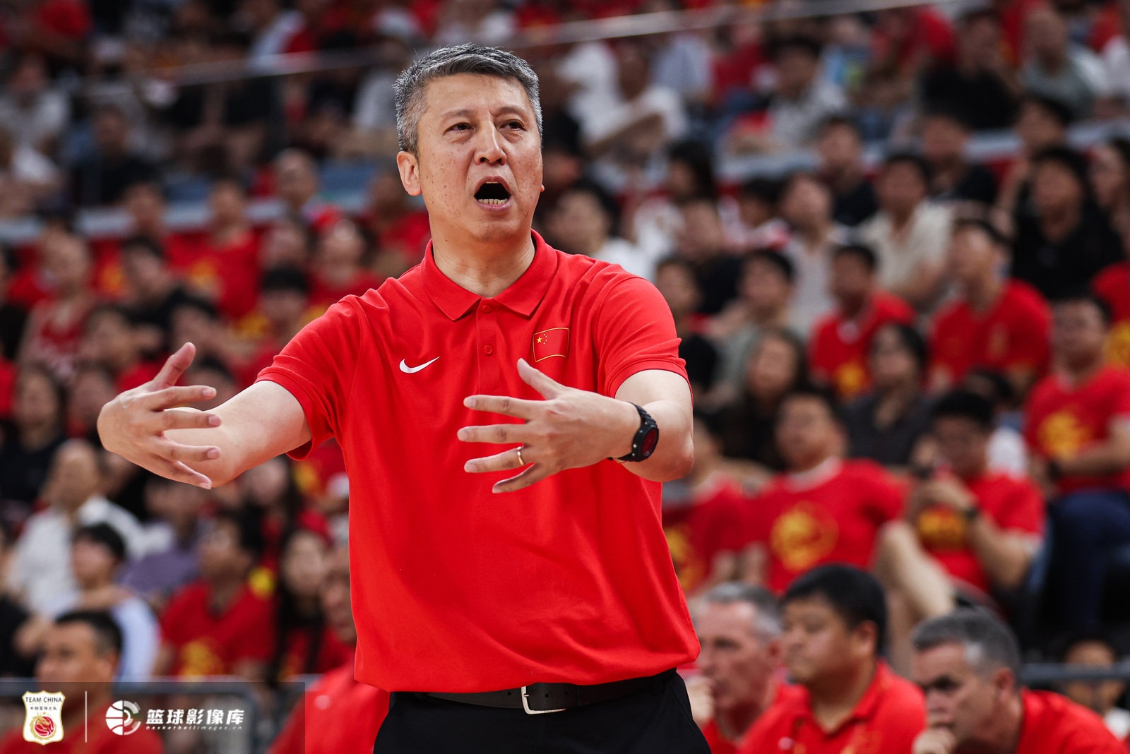 媒体人：中国男篮一场就能把所有的战术变化都打完 很容易翻车的
